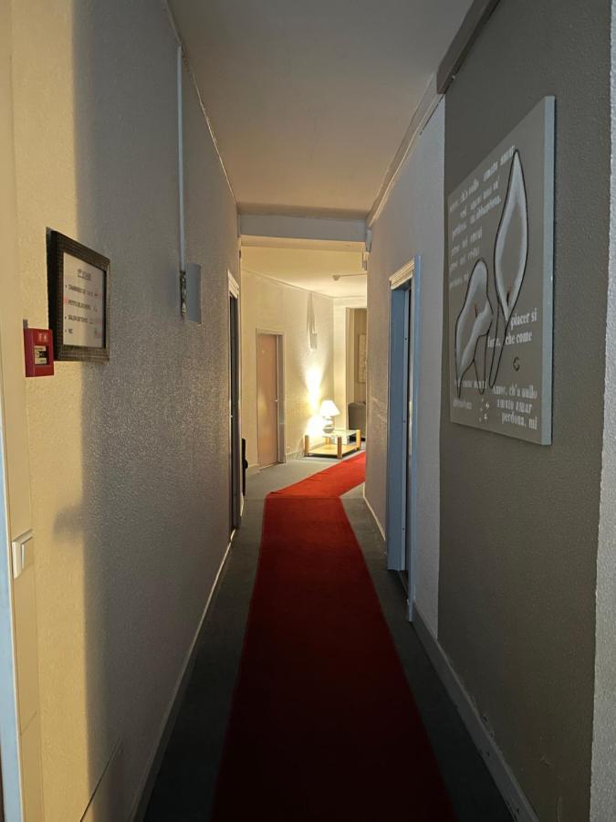 Hotel H\u00F4tel des Platanes Villeneuve-sur-Lot Exterior foto