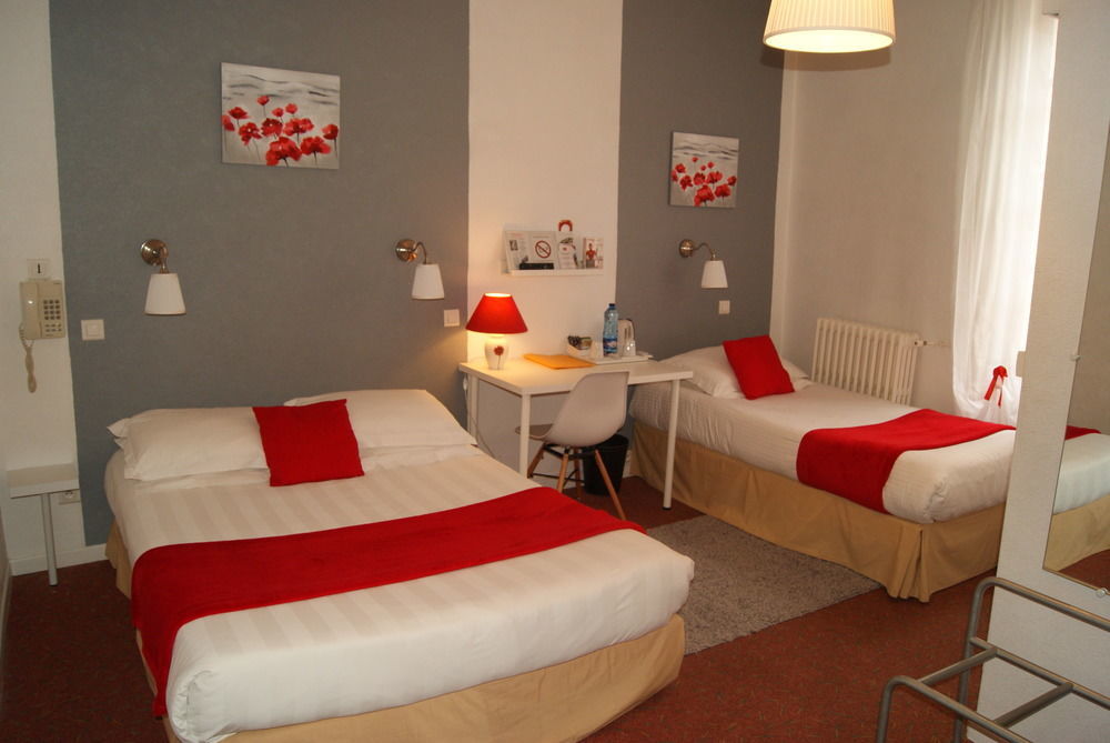Hotel H\u00F4tel des Platanes Villeneuve-sur-Lot Exterior foto